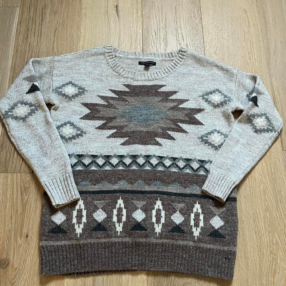 American Eagle Outfitters Aztec Knit Sweater with geometric pattern Size S/P
